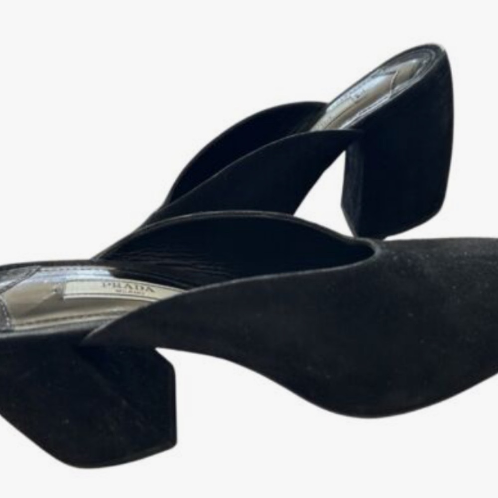 Suede chunky heel mules